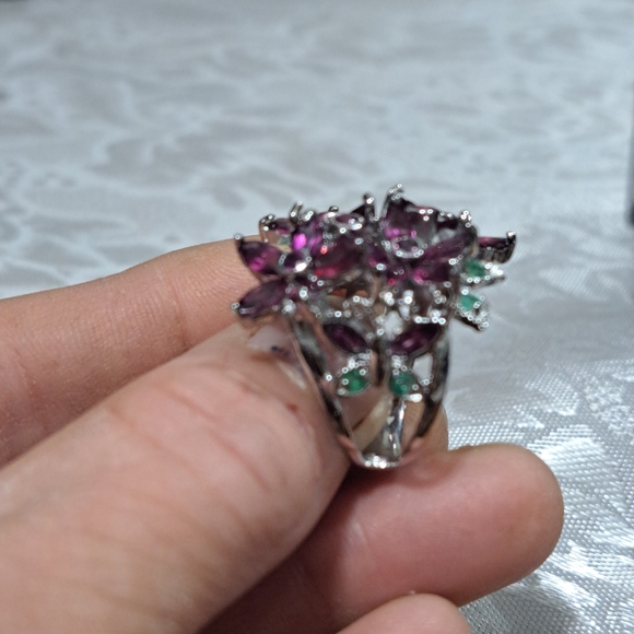 Unheated Rhodolite Garnet marquis cut w Emerald accent 925.sterling 14kwgp SZ 7 - Picture 6 of 9